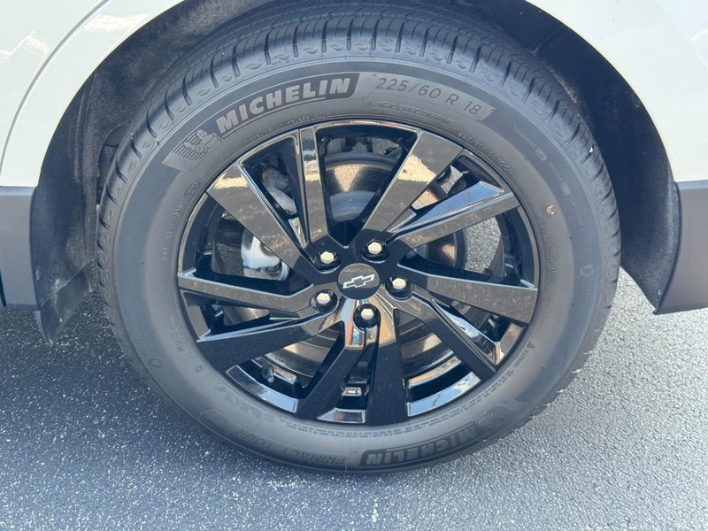 Chevrolet Equinox Vehicle Image 07