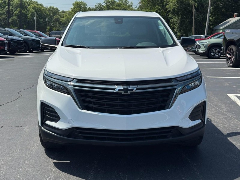 Chevrolet Equinox Vehicle Image 09