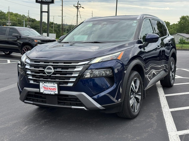 Nissan Rogue Vehicle Image 08