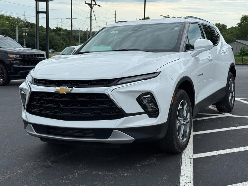 Chevrolet Blazer Vehicle Full-screen Gallery Image 08
