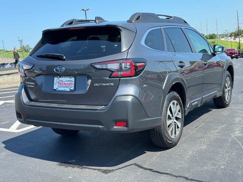 Subaru Outback Vehicle Image 03