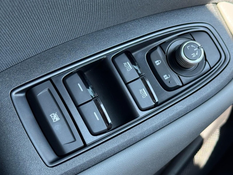 Subaru Outback Vehicle Image 22