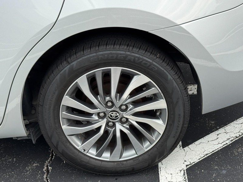 Toyota Corolla Vehicle Image 07