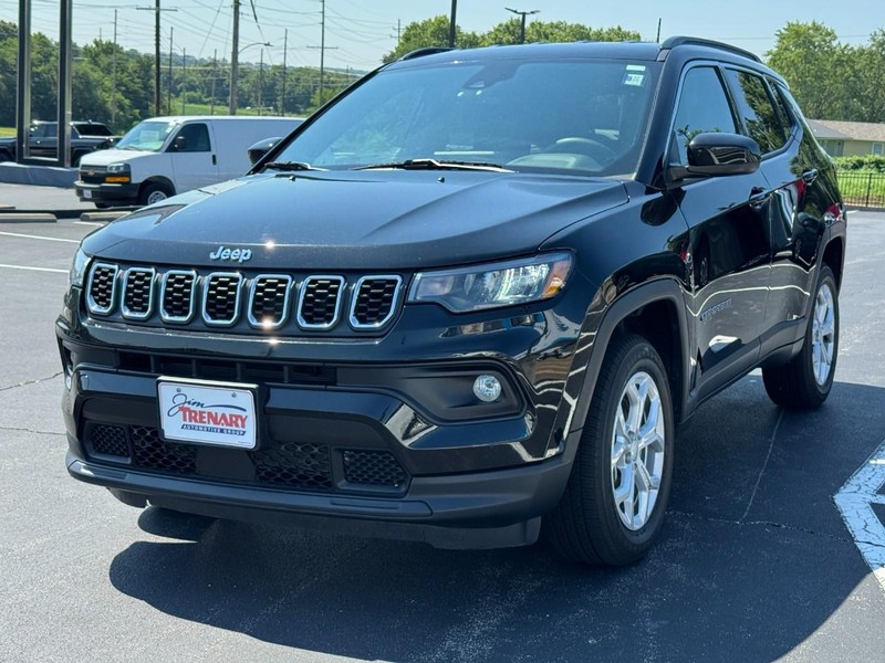 Jeep Compass Vehicle Image 08