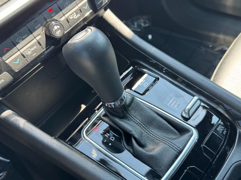 Jeep Compass Vehicle Image 19
