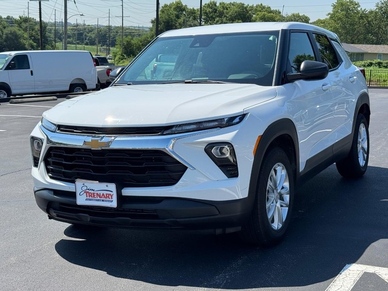 Chevrolet TrailBlazer Vehicle Image 08