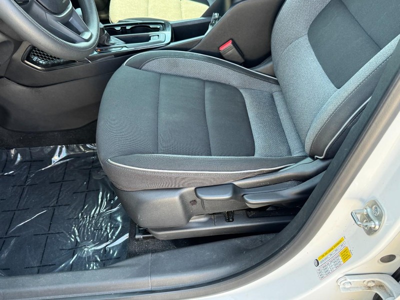 Chevrolet TrailBlazer Vehicle Image 21