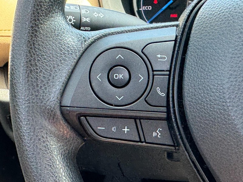 Toyota RAV4 Vehicle Image 20