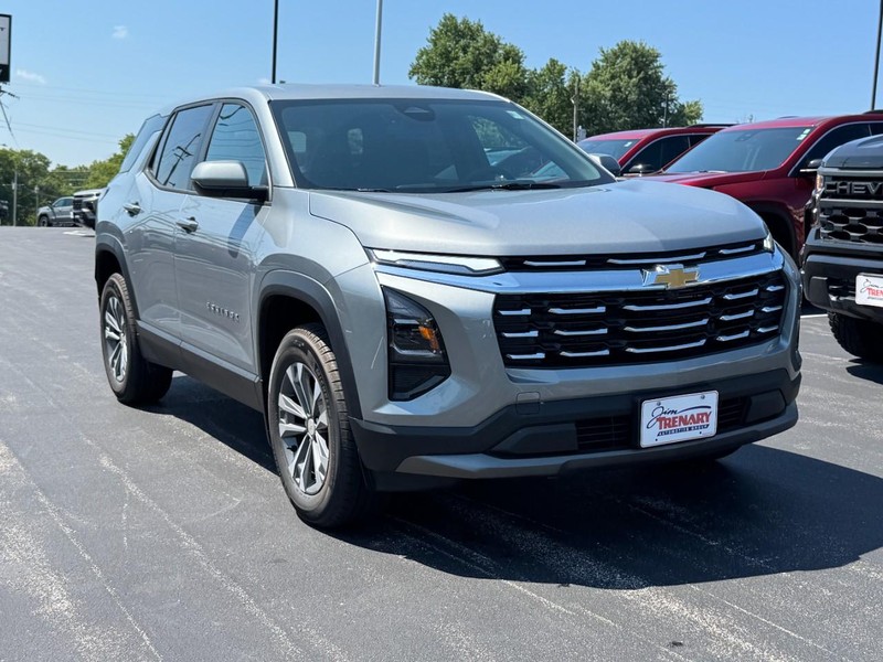 Chevrolet Equinox Vehicle Image 02