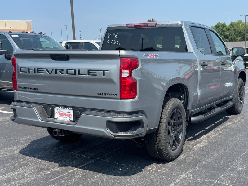Chevrolet Silverado 1500 Vehicle Image 04