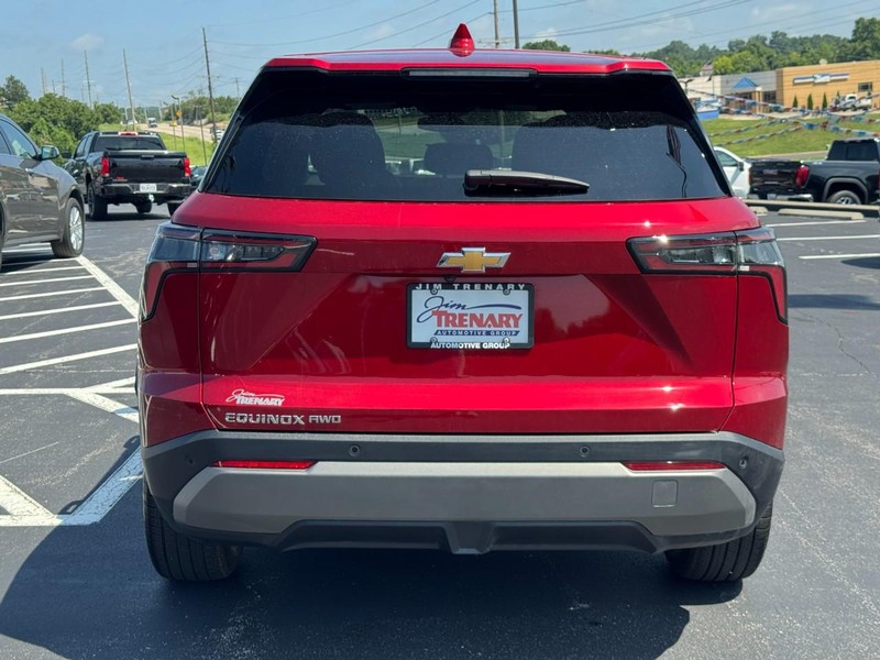 Chevrolet Equinox Vehicle Image 05