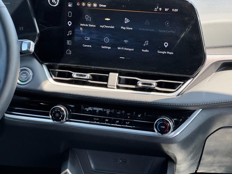 Chevrolet Equinox Vehicle Image 13