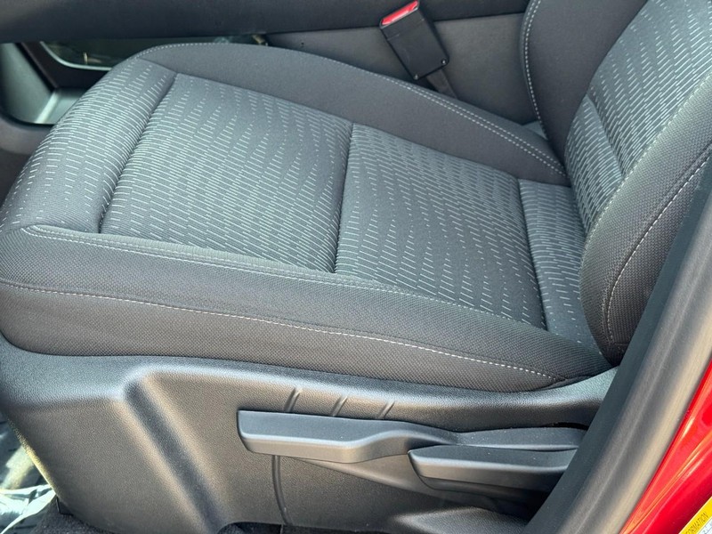 Chevrolet Equinox Vehicle Image 23