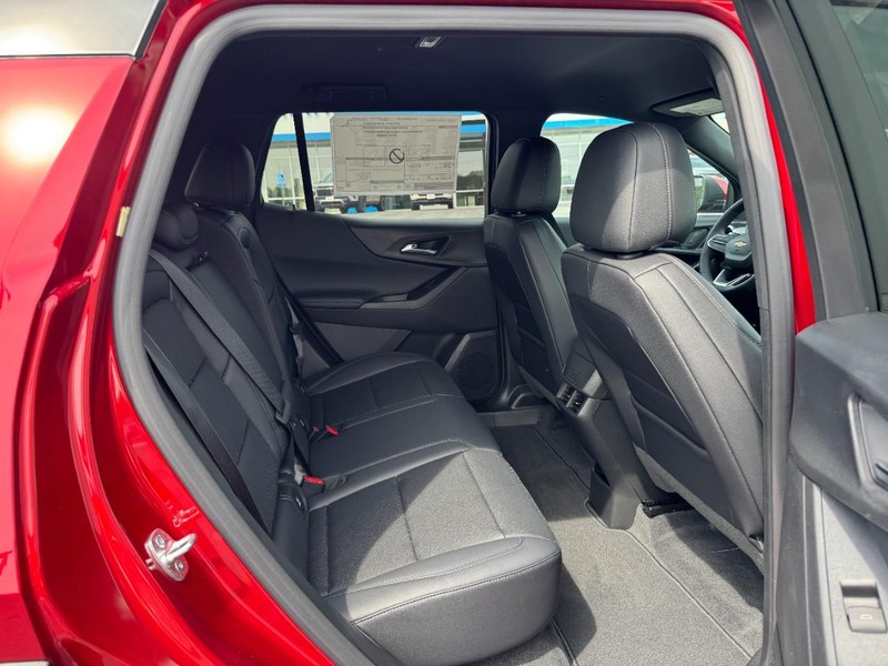 Chevrolet Equinox Vehicle Image 06