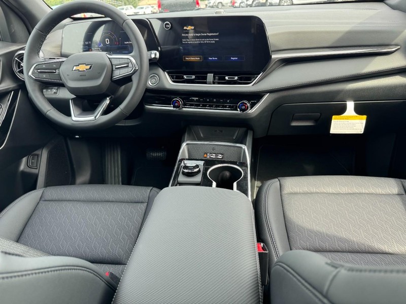 Chevrolet Equinox Vehicle Image 07