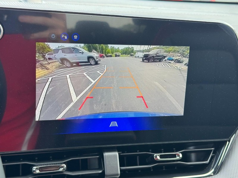 Chevrolet Equinox Vehicle Image 14