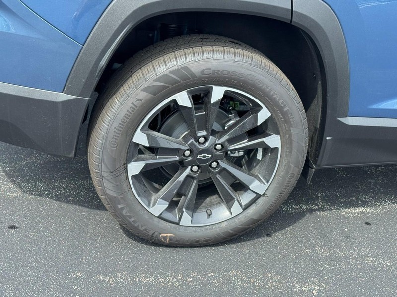 Chevrolet Equinox Vehicle Image 05