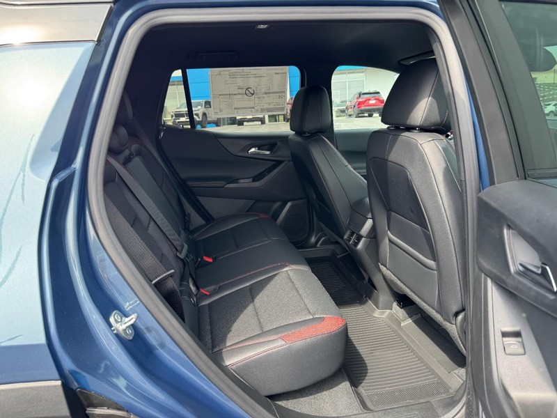 Chevrolet Equinox Vehicle Image 06