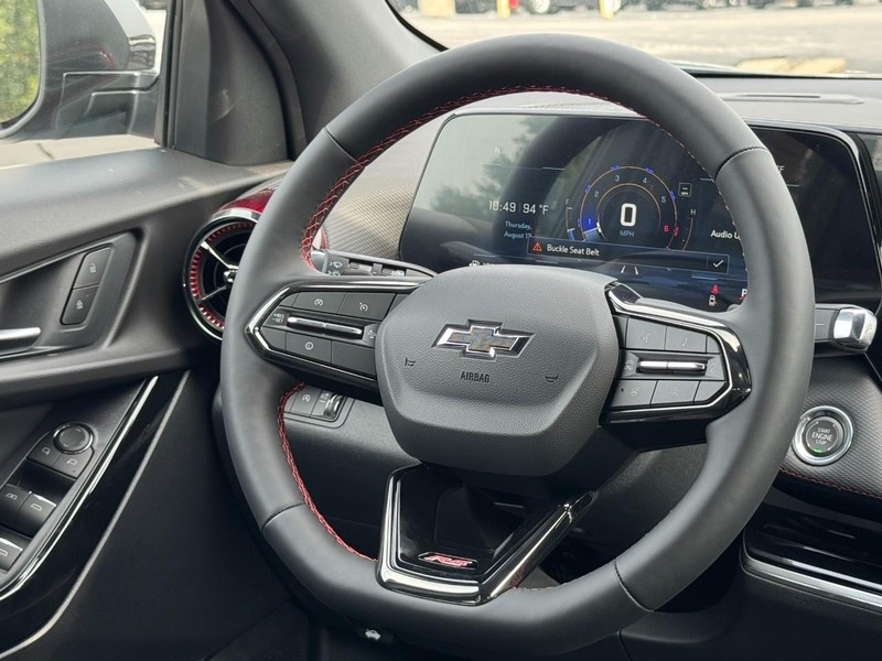 Chevrolet Equinox Vehicle Image 08