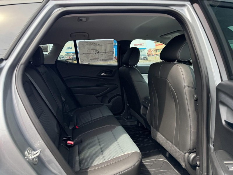 Chevrolet Trax Vehicle Image 06