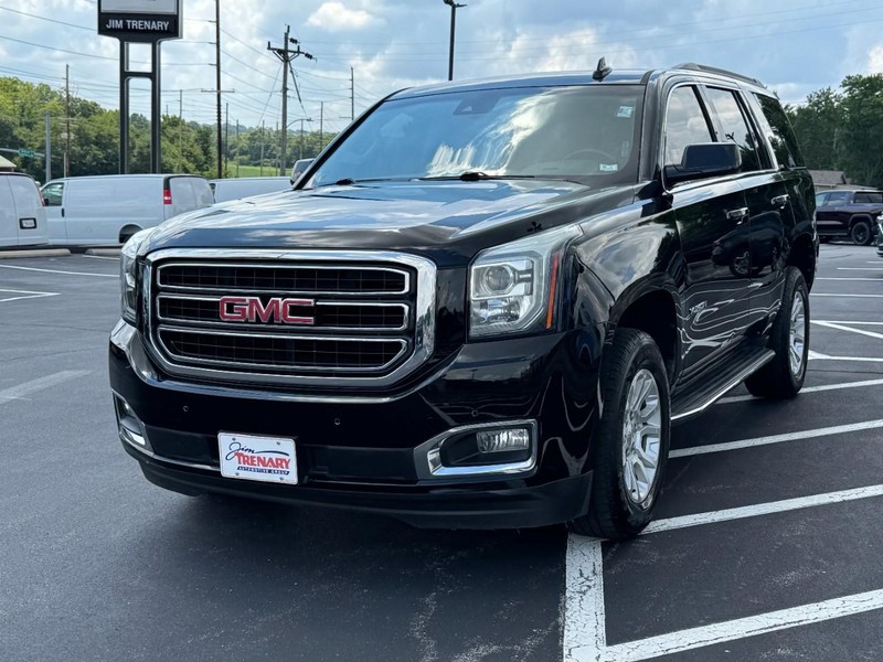 GMC Yukon Vehicle Image 09
