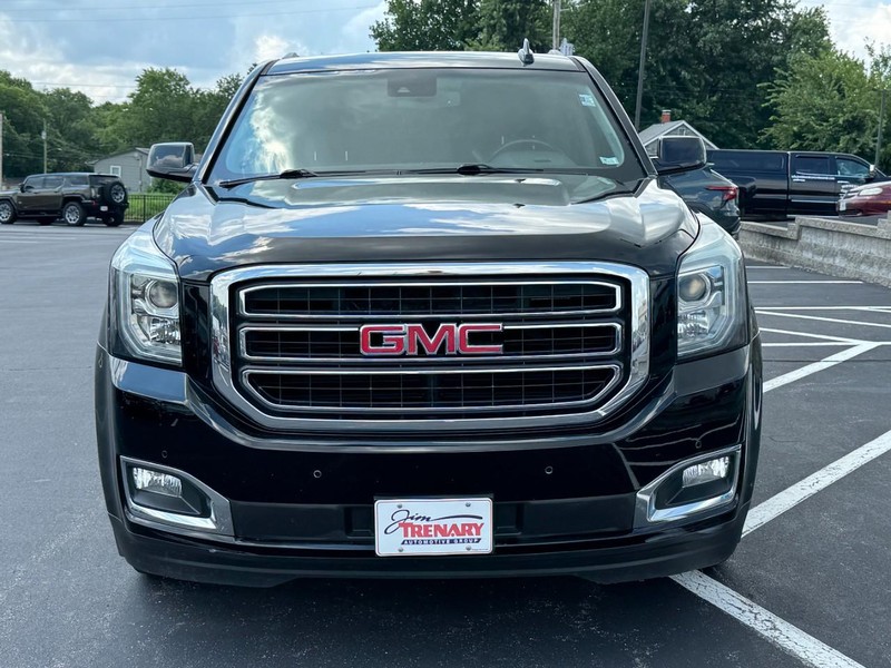 GMC Yukon Vehicle Image 10