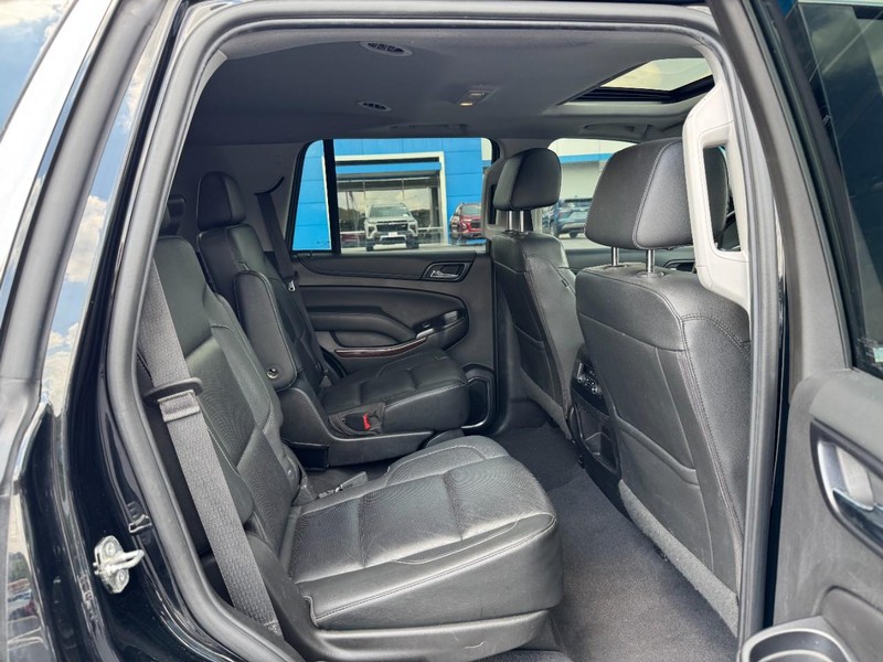 GMC Yukon Vehicle Image 11