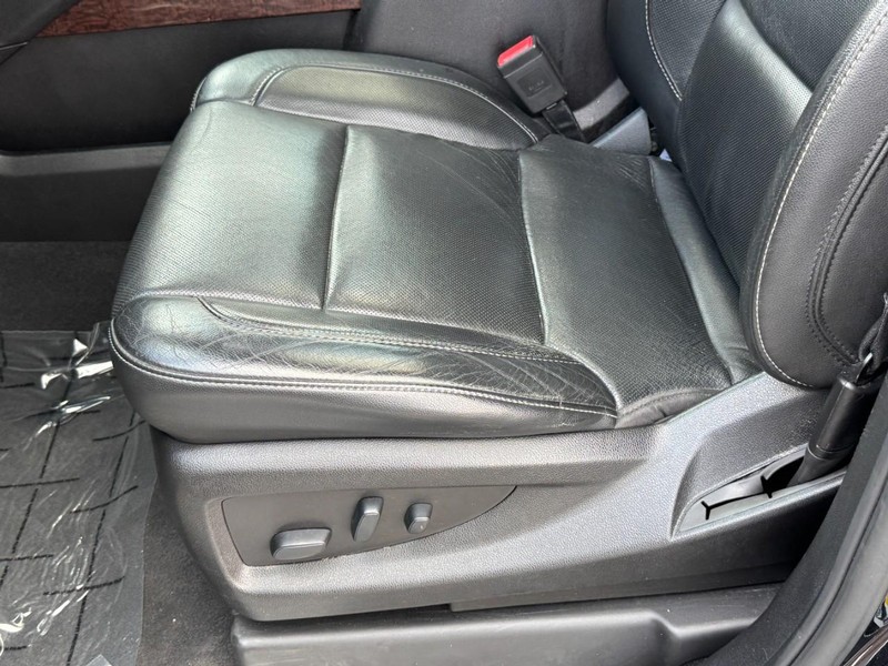GMC Yukon Vehicle Image 26