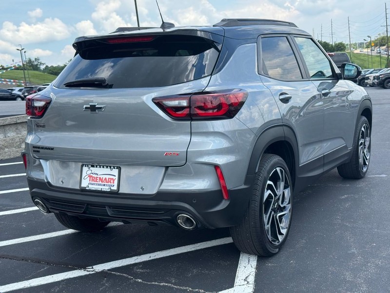 Chevrolet TrailBlazer Vehicle Image 03