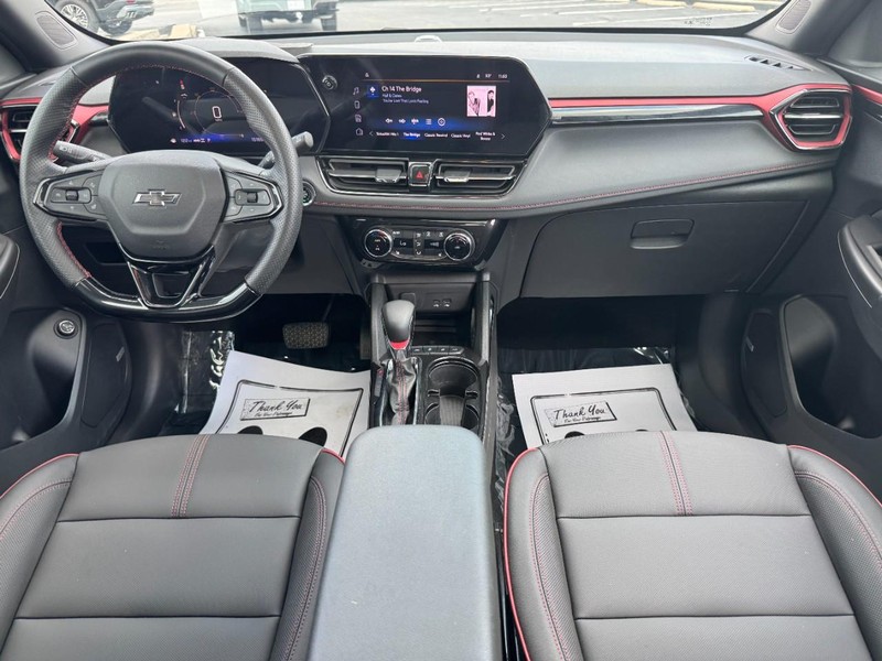 Chevrolet TrailBlazer Vehicle Image 12