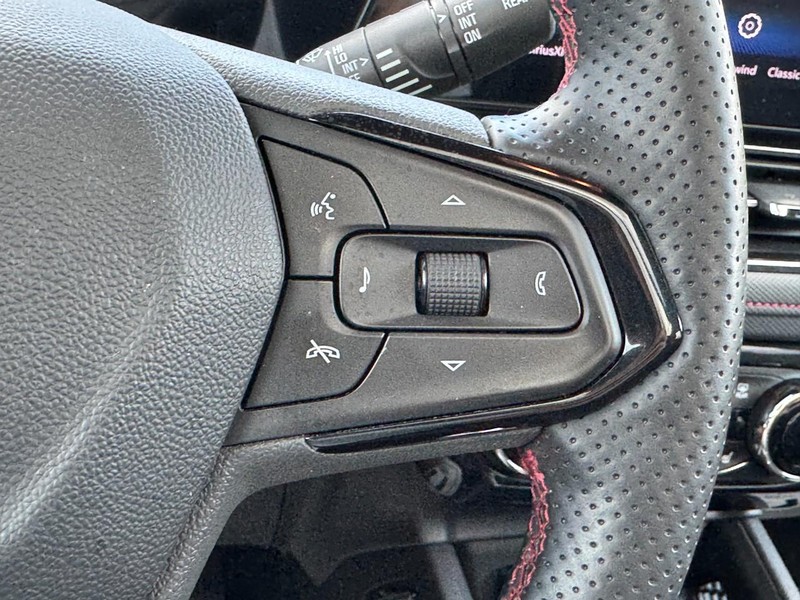 Chevrolet TrailBlazer Vehicle Image 18