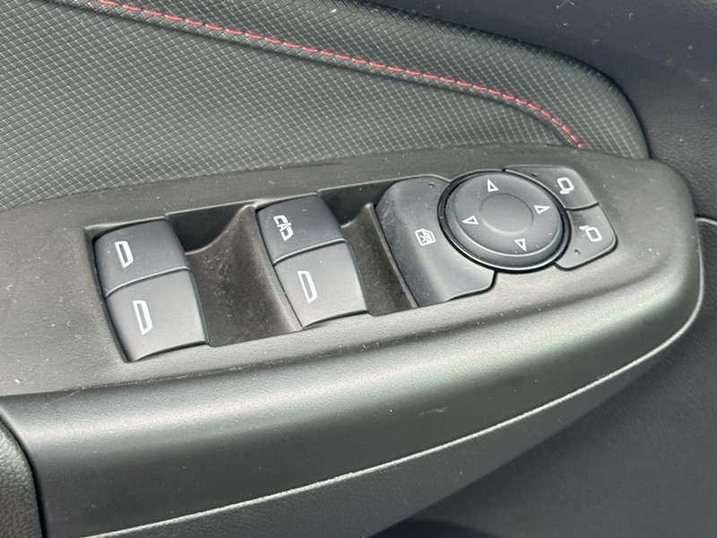Chevrolet TrailBlazer Vehicle Image 23