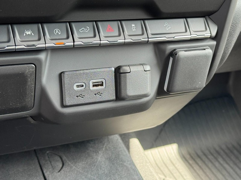 Chevrolet Silverado 1500 Vehicle Image 12