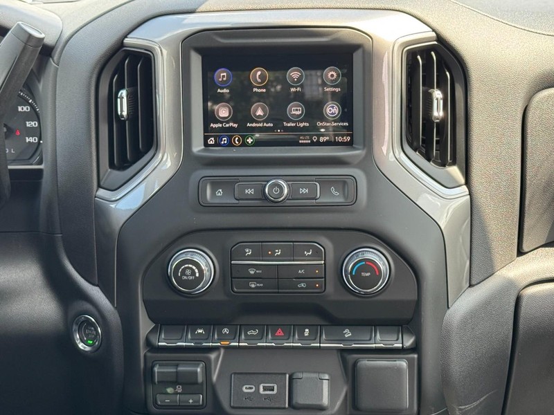 Chevrolet Silverado 1500 Vehicle Image 09