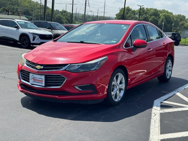Chevrolet Cruze Vehicle Full-screen Gallery Image 06