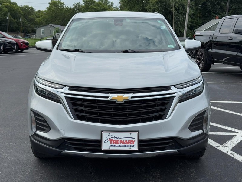 Chevrolet Equinox Vehicle Full-screen Gallery Image 09