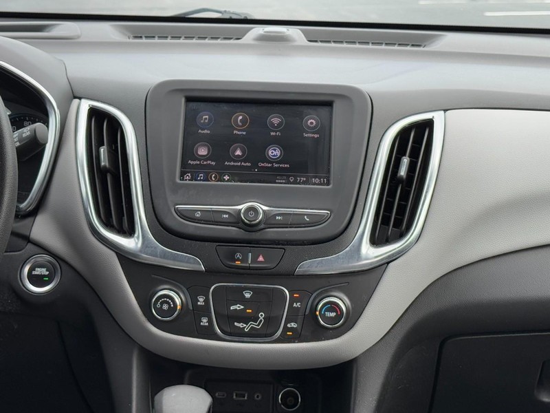 Chevrolet Equinox Vehicle Full-screen Gallery Image 13