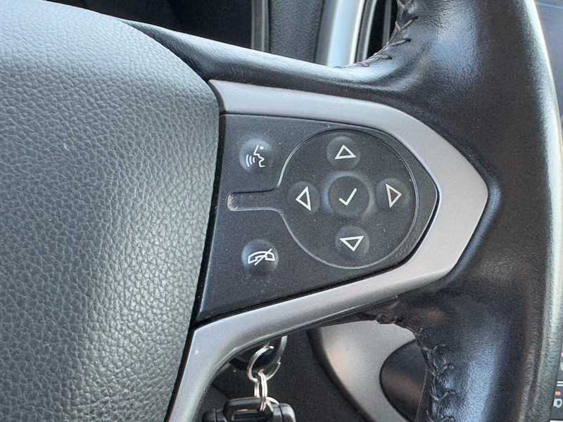 Chevrolet Colorado Vehicle Image 17