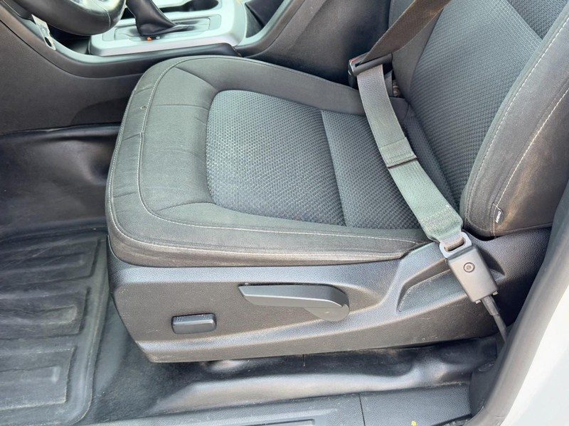 Chevrolet Colorado Vehicle Image 22