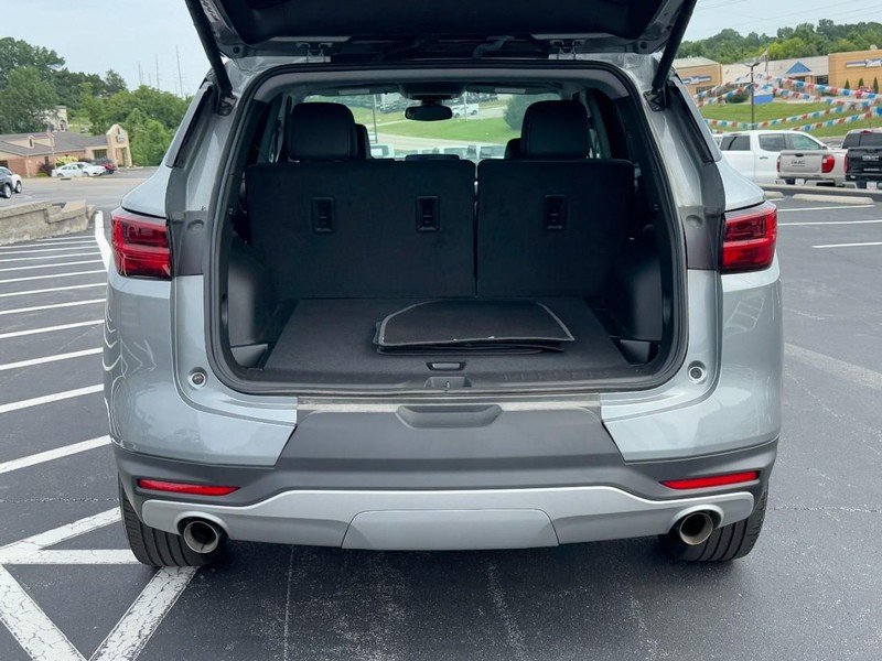 Chevrolet Blazer Vehicle Full-screen Gallery Image 05
