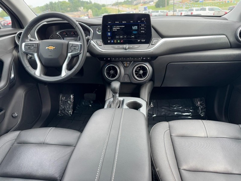 Chevrolet Blazer Vehicle Full-screen Gallery Image 11