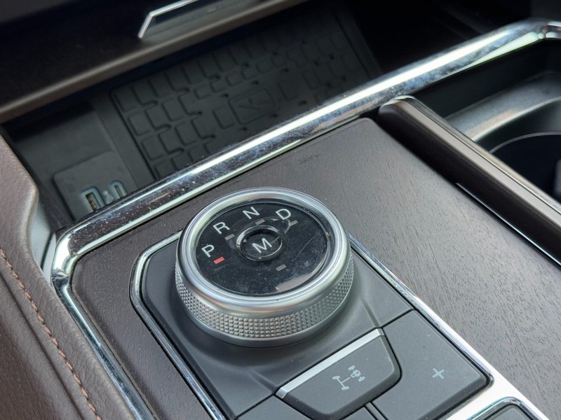 Ford Expedition Max Vehicle Image 21