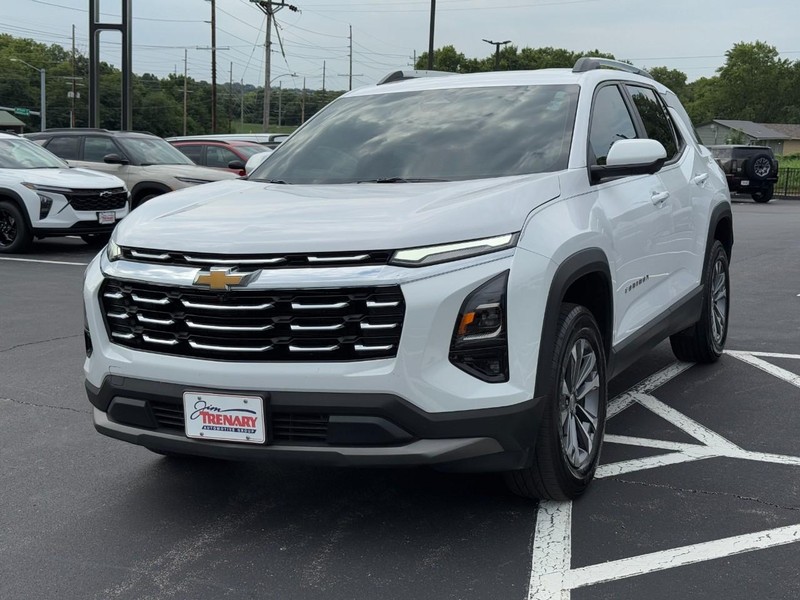 Chevrolet Equinox Vehicle Full-screen Gallery Image 08