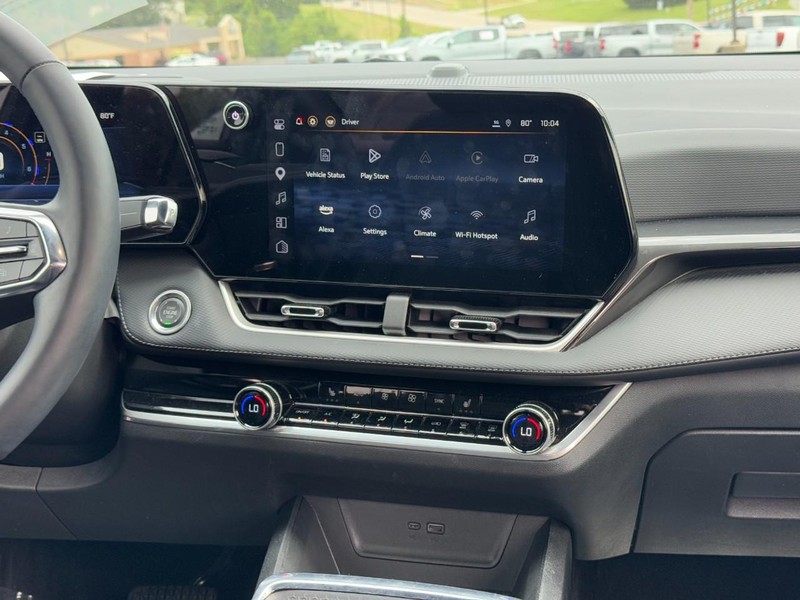 Chevrolet Equinox Vehicle Full-screen Gallery Image 13