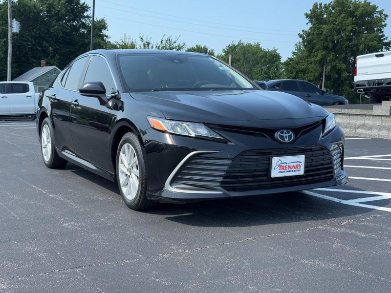 Toyota Camry Vehicle Image 02