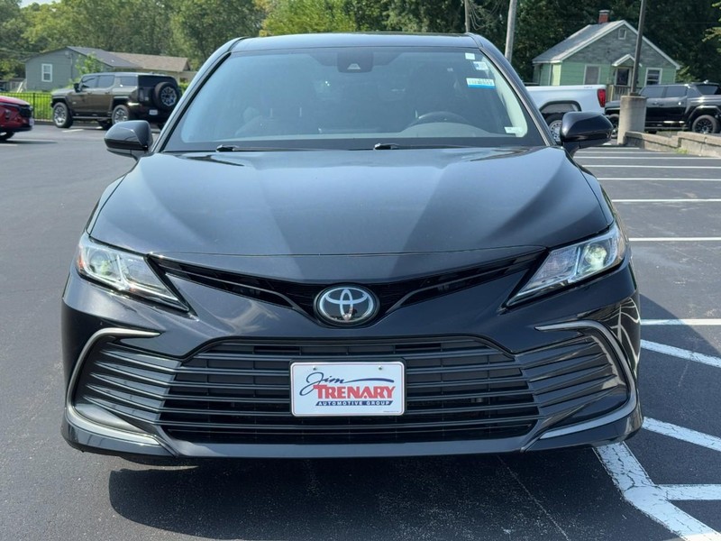 Toyota Camry Vehicle Image 09