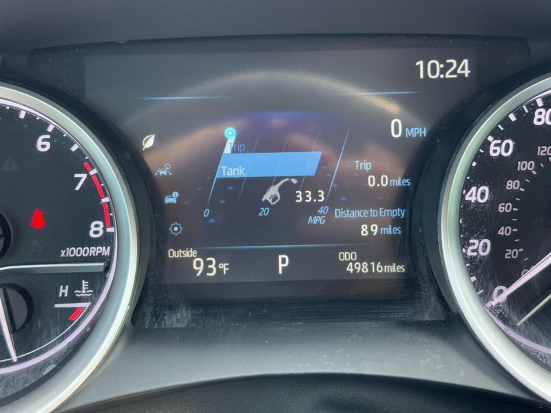 Toyota Camry Vehicle Image 18