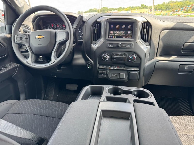 Chevrolet Silverado 3500HD Vehicle Image 07