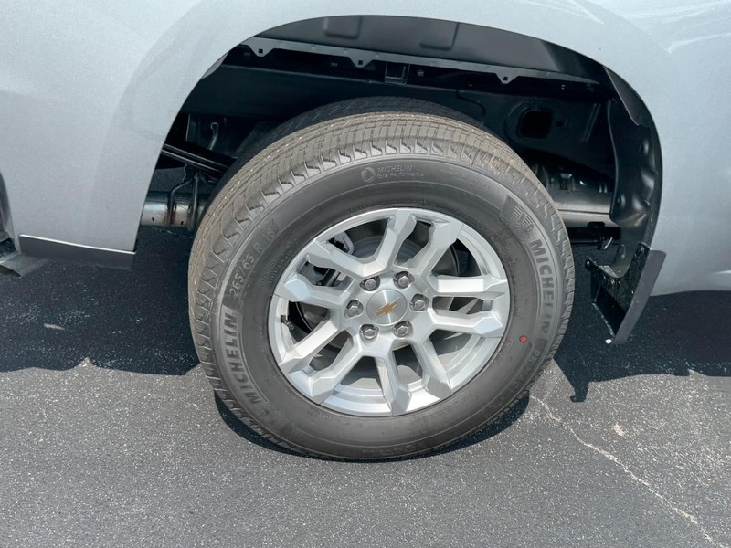 Chevrolet Silverado 1500 Vehicle Image 05