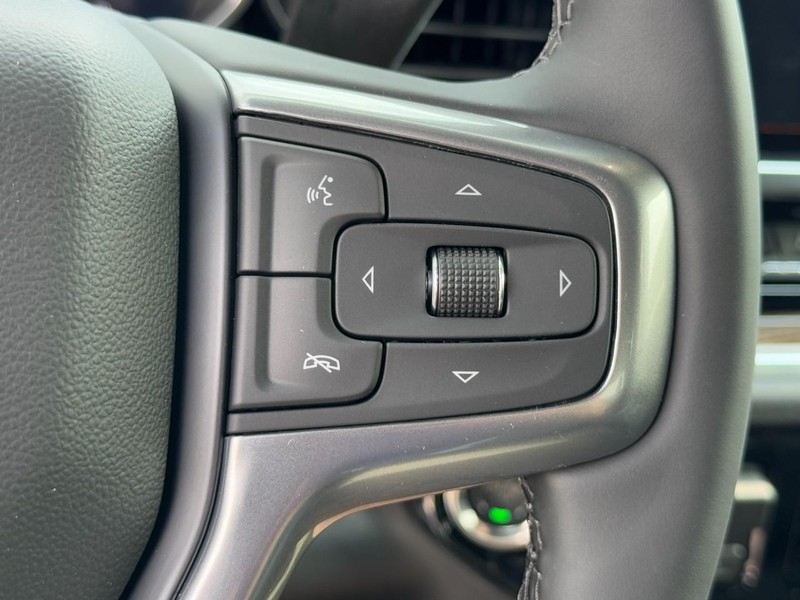 Chevrolet Silverado 1500 Vehicle Image 12